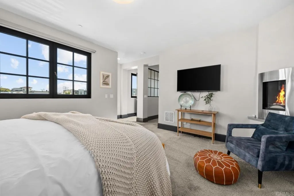 https://cdn.realtyfeed.com/cdn/127/306629293/20bb05d0b0816ae4be07704883b013c9.webp