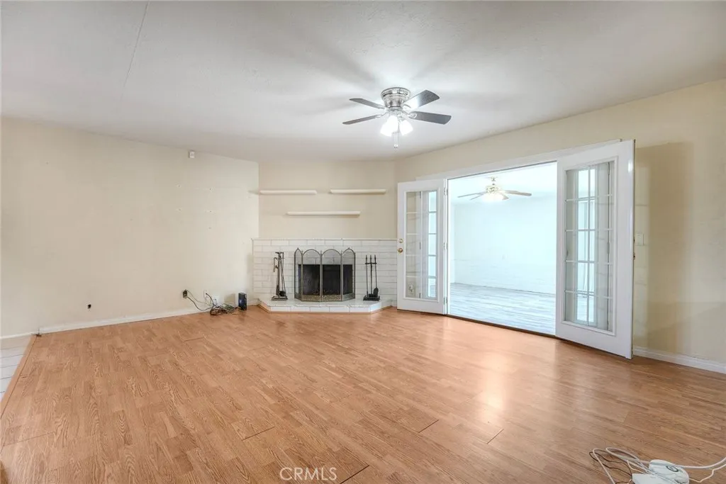 https://cdn.realtyfeed.com/cdn/127/306629303/6633f9782638eb83415397410e2c43f5.webp
