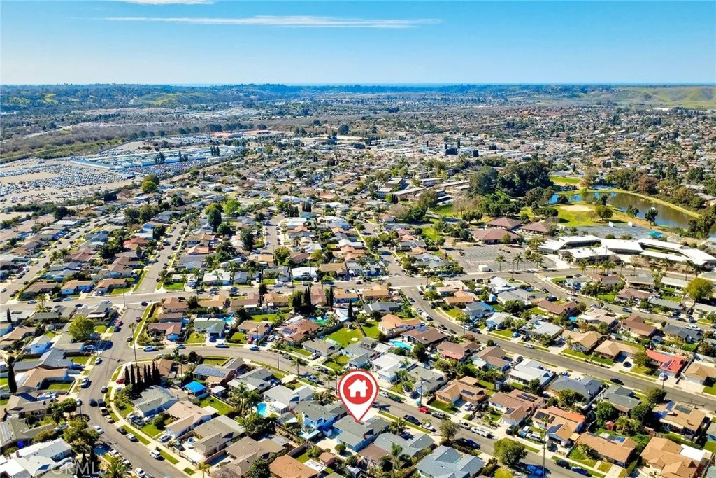 https://cdn.realtyfeed.com/cdn/127/306629303/9d90b5858f46f553687e422258eb356e.webp