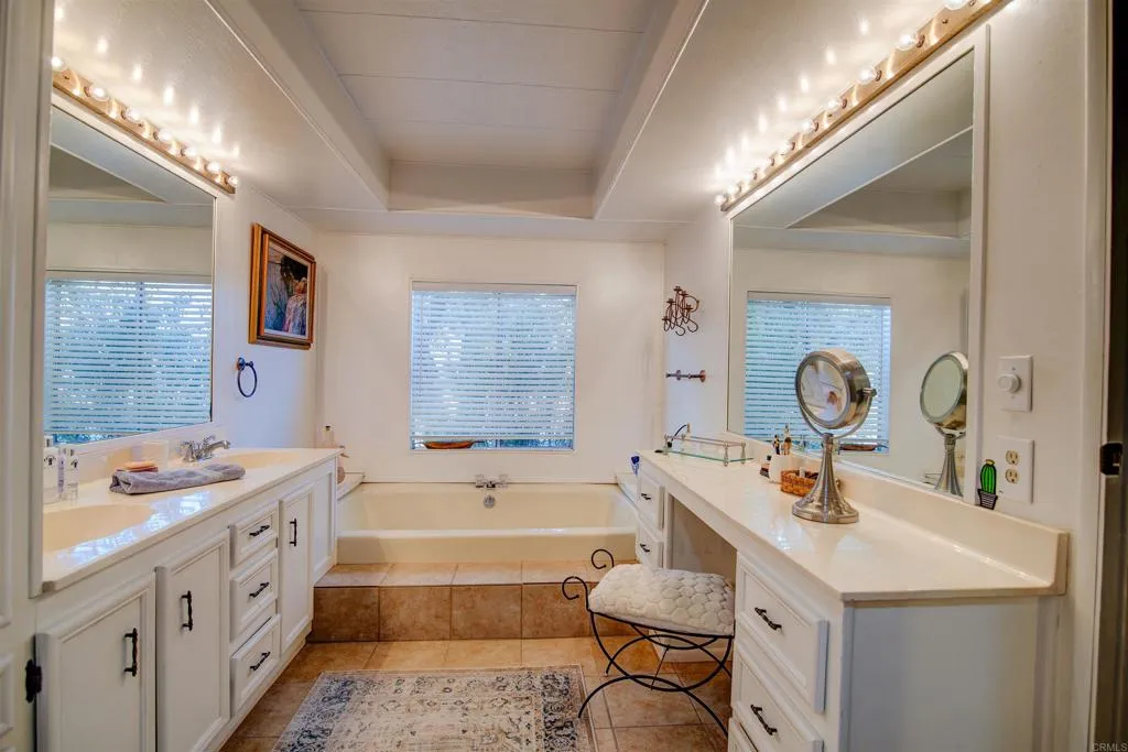 https://cdn.realtyfeed.com/cdn/127/306629332/0b823523084696c2e62057fe46f74462.webp