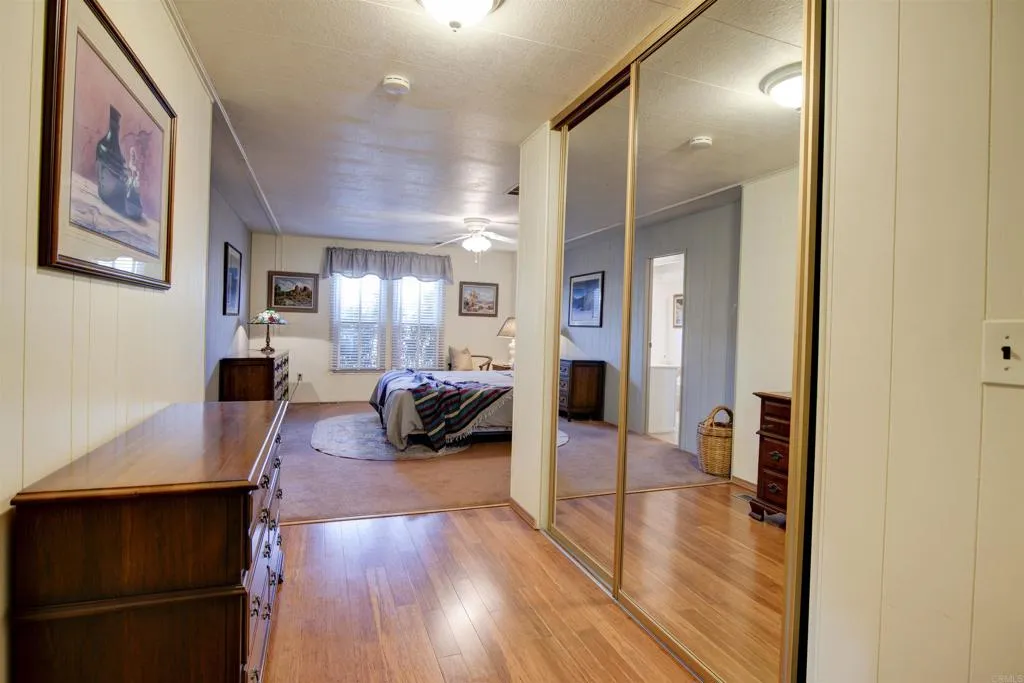 https://cdn.realtyfeed.com/cdn/127/306629332/420b92f8e9488f85cea4f93821cbc915.webp