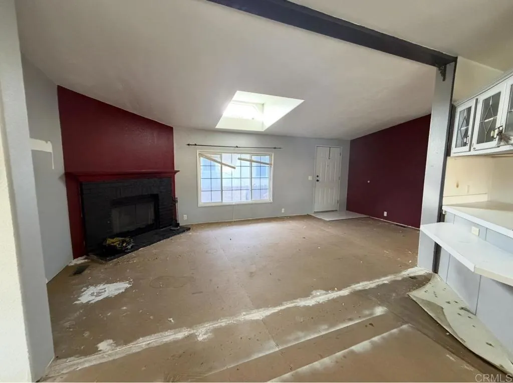 https://cdn.realtyfeed.com/cdn/127/306629344/6989646b305d83af857c315754ca5f67.webp