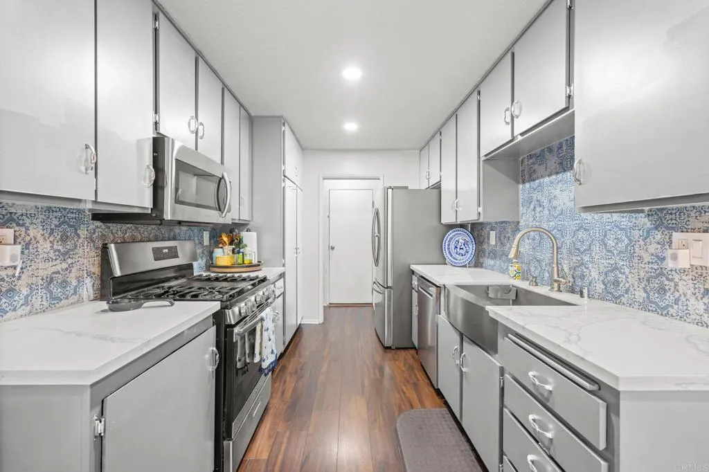 https://cdn.realtyfeed.com/cdn/127/306629355/f940d4c5020203b81305c20c885d7e6b.webp