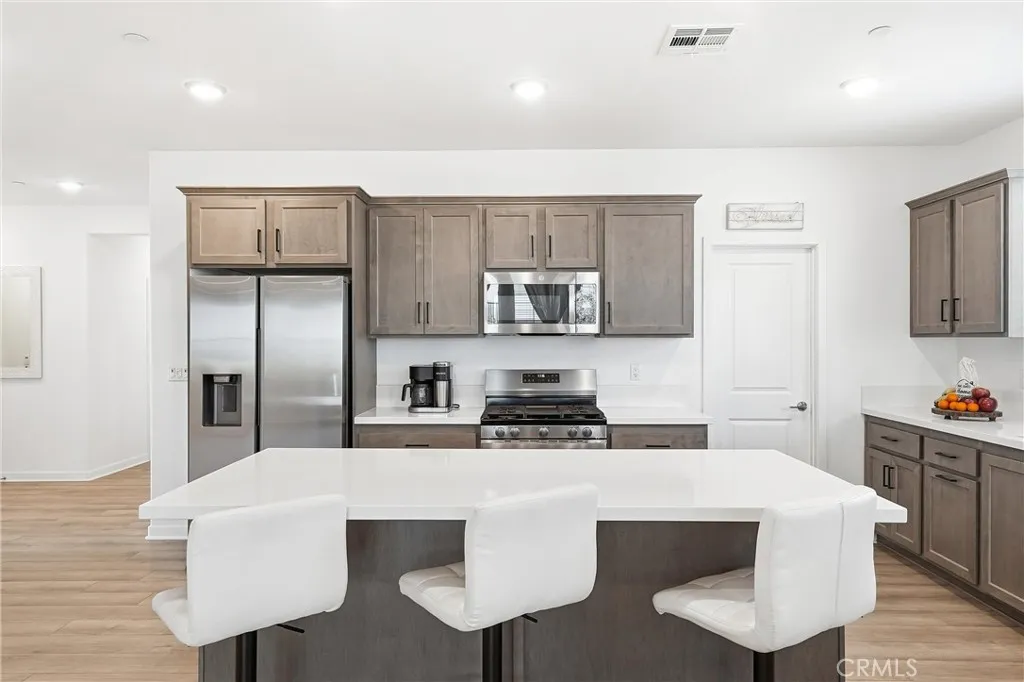 15294 Highland Park Court, Lake Elsinore, CA 92530 - Photo 4 of 63, Lake Elsinore, CA