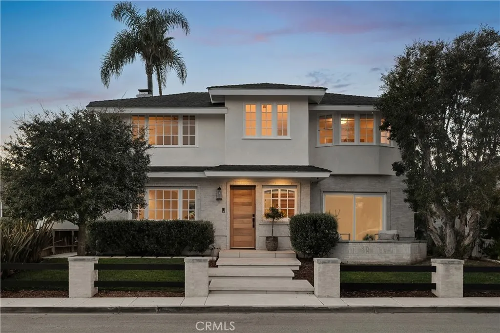 425  Tustin Avenue