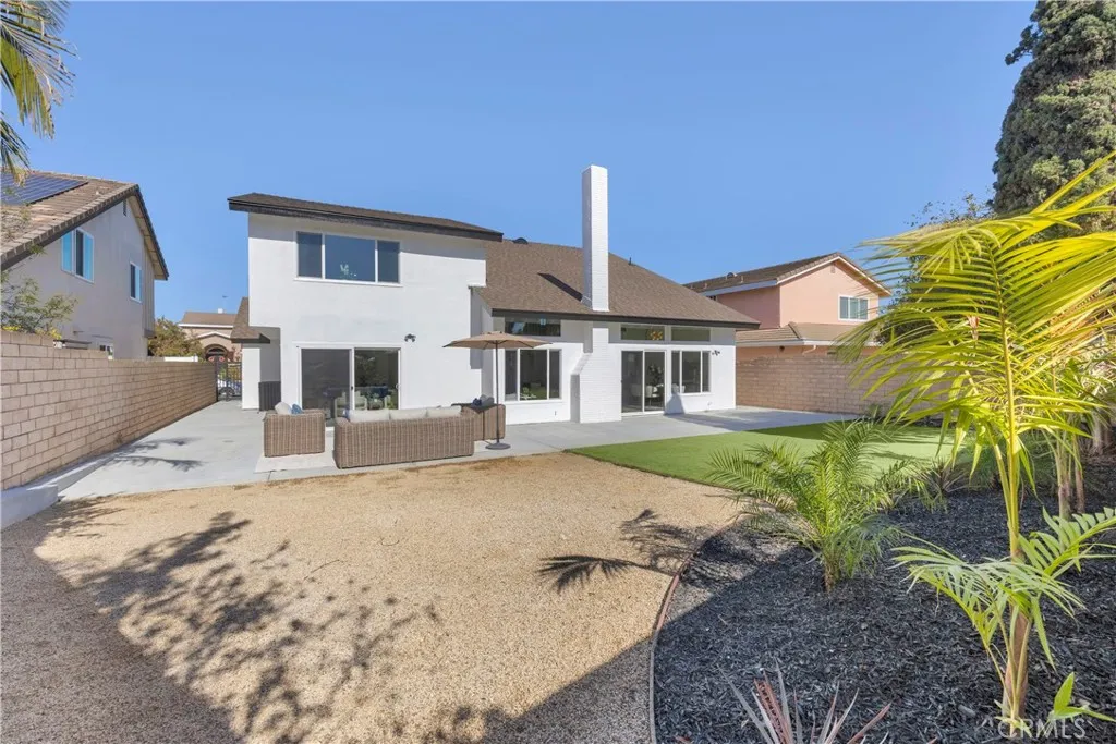 5852 Bellfield Lane, Huntington Beach, CA 92648 - Photo 4 of 8, Huntington Beach, CA
