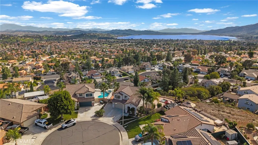 Lake Elsinore, CA 92530