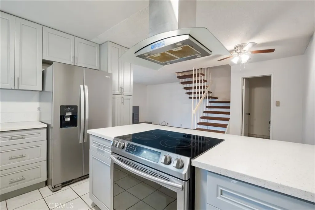 Photo #3: SW26019763 Listing: Photo #3