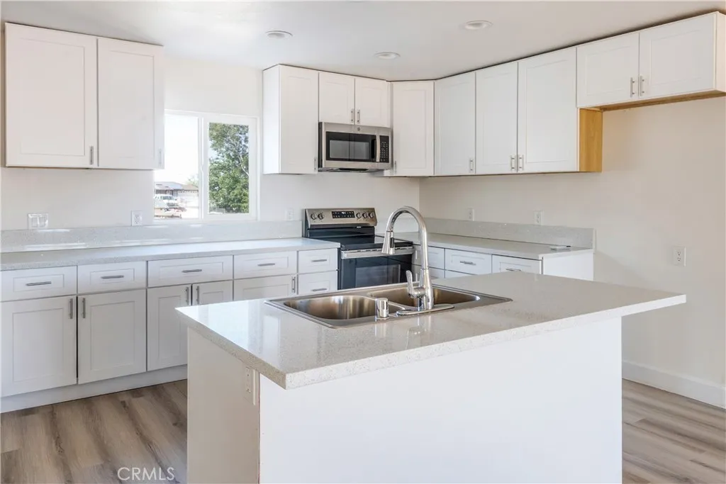 17820 Sycamore Street, Hesperia, CA 92345 - Photo 4 of 22, Hesperia, CA
