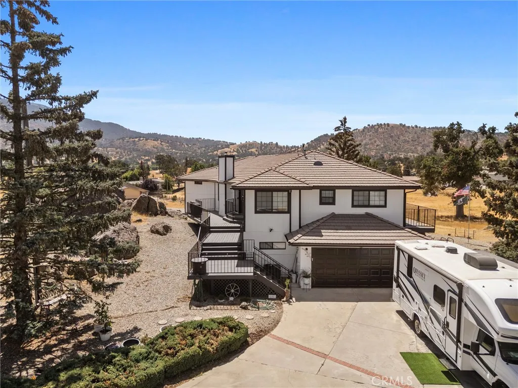 18581 St Andrews Drive, Tehachapi, CA 93561 - Photo 2 of 45, Tehachapi, CA