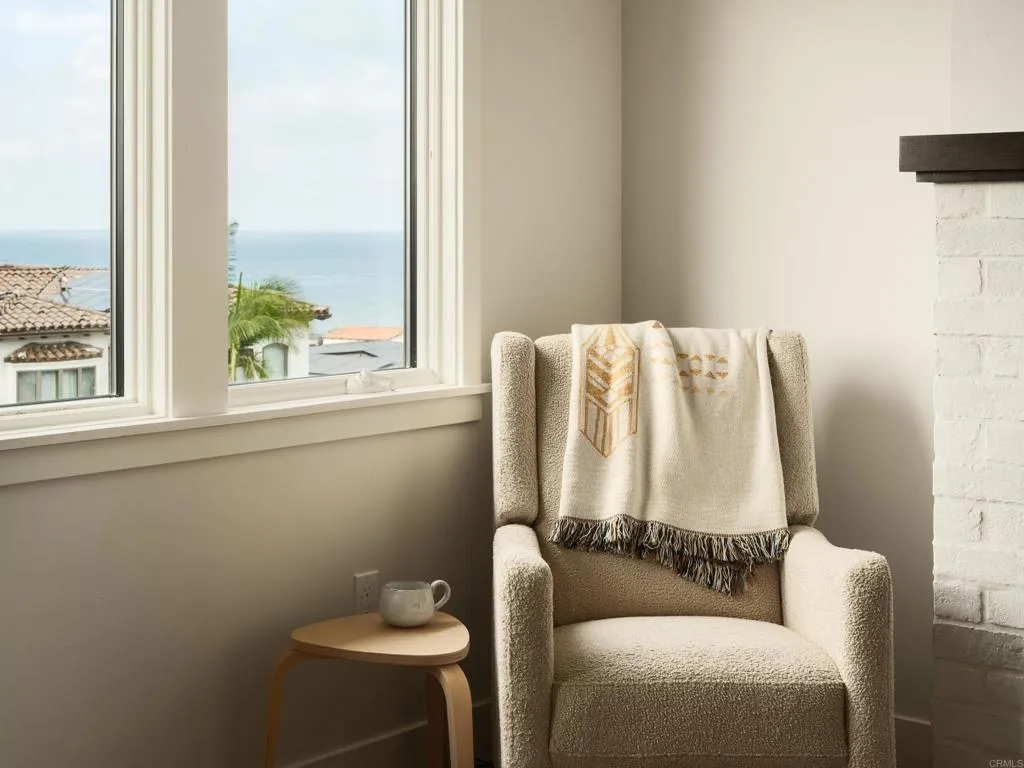 https://cdn.realtyfeed.com/cdn/127/306629702/05ef3d6a6d08b9cde4ca029a98946c65.webp