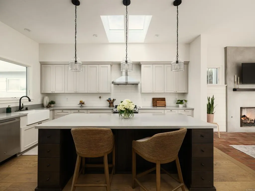https://cdn.realtyfeed.com/cdn/127/306629702/95992fd46c0f3079b923af46daeeb815.webp