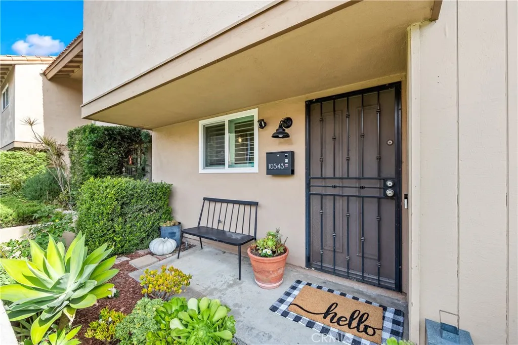 10543 Carrotwood Way, Stanton, CA 90680 - Photo 2 of 47, Stanton, CA