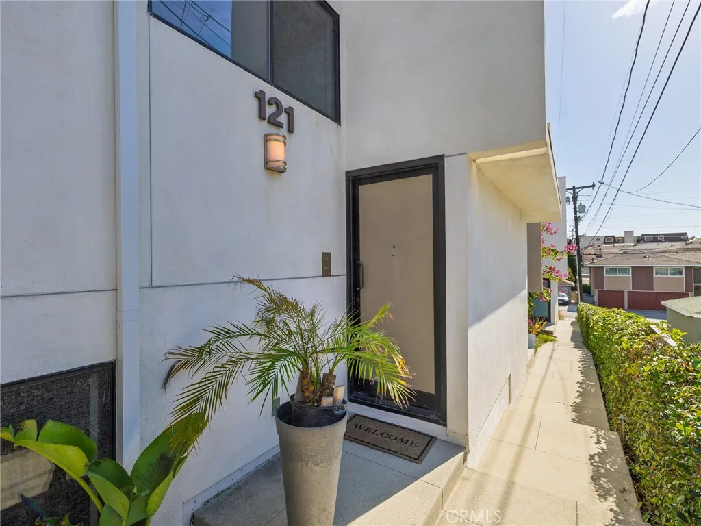 121 E Walnut Avenue, El Segundo, CA 90245 - Photo 2 of 26, El Segundo, CA