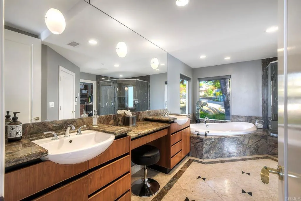 https://cdn.realtyfeed.com/cdn/127/306629747/31df4320b8785458a4120c4bbd689a90.webp
