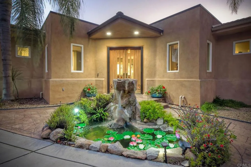 https://cdn.realtyfeed.com/cdn/127/306629747/65171e5d6d902c42da1f6bd5f9acd326.webp
