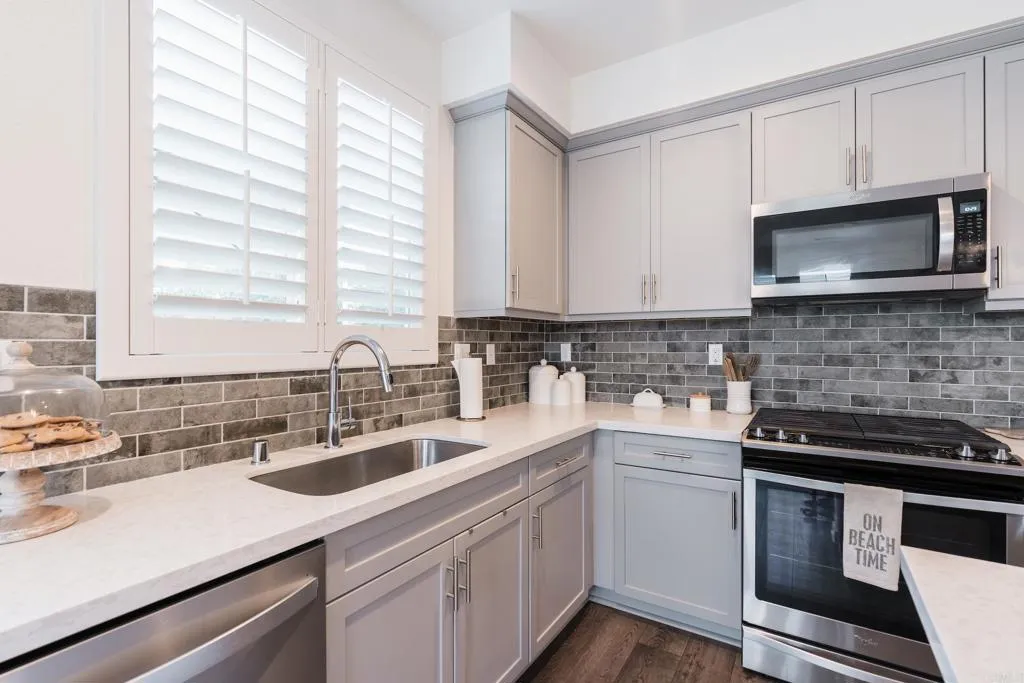 2052 Quarter Loop Unit 1, Chula Vista, CA 91915 - Photo 4 of 23, Chula Vista, CA