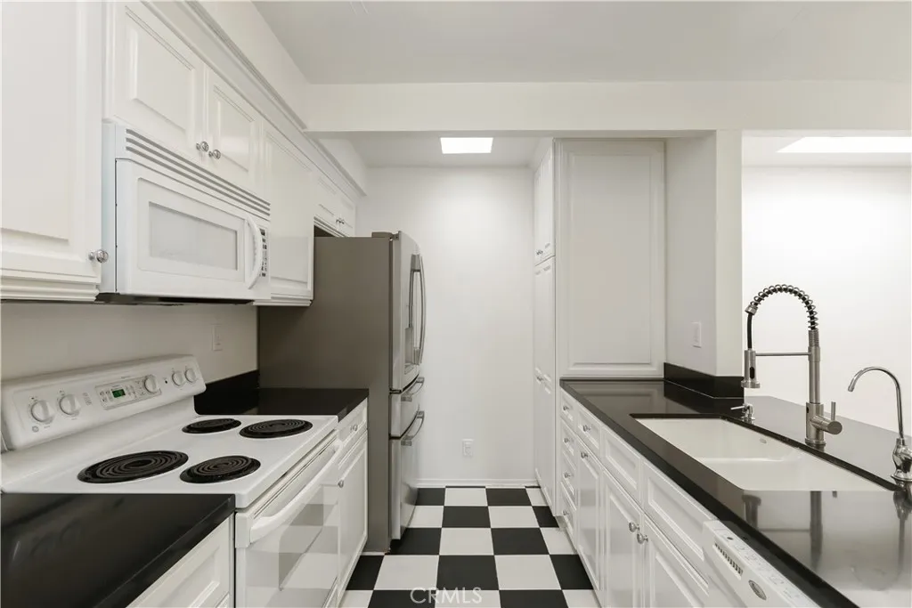 Mission Viejo, CA 92691