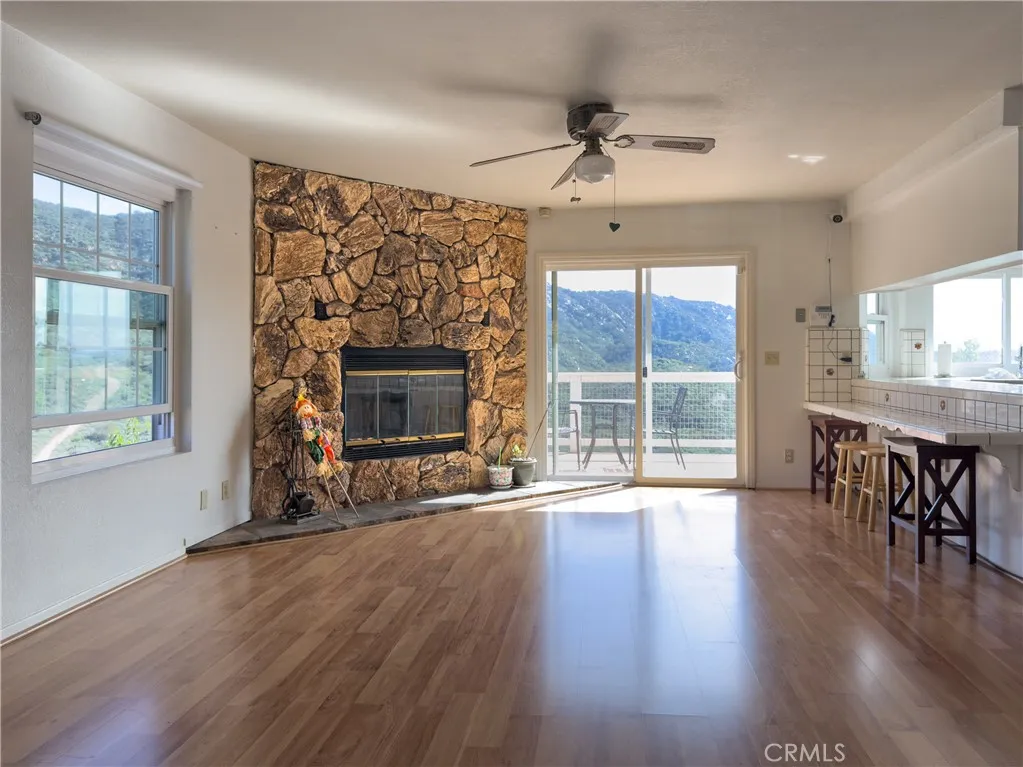 https://cdn.realtyfeed.com/cdn/127/306630020/7013682b71f793f038f507a656f1cd8c.webp