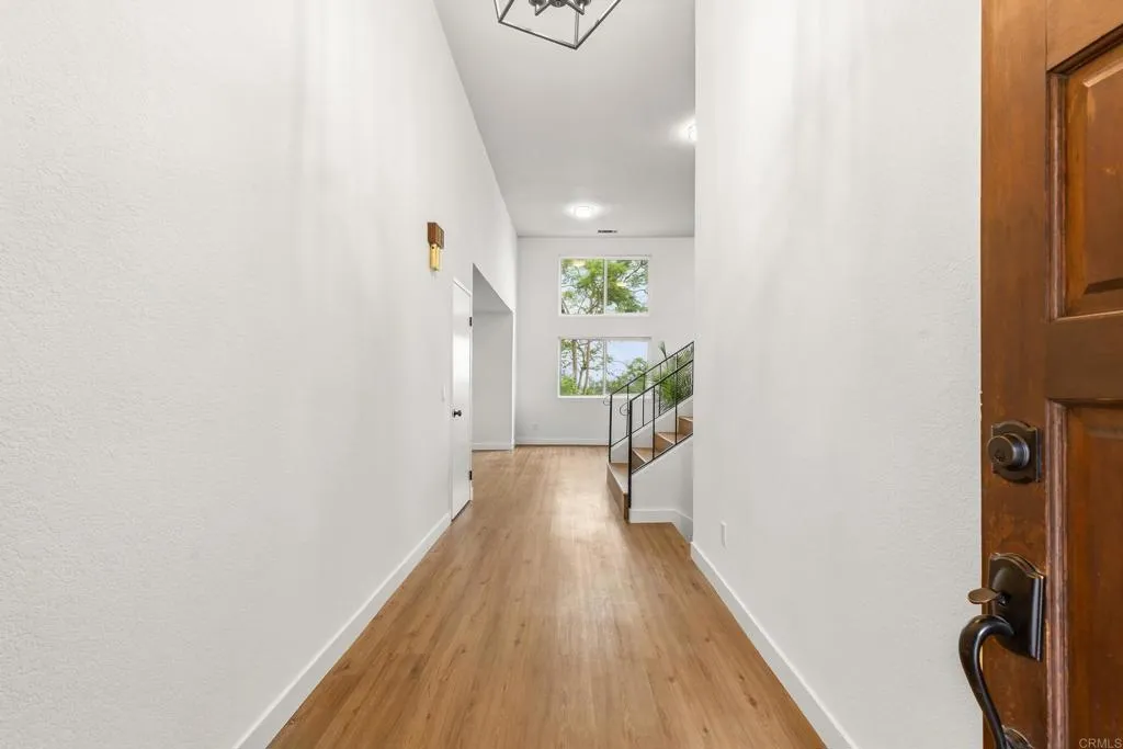 https://cdn.realtyfeed.com/cdn/127/306630066/6c610e6ef094d061eb7f1ee77b9c94c8.webp