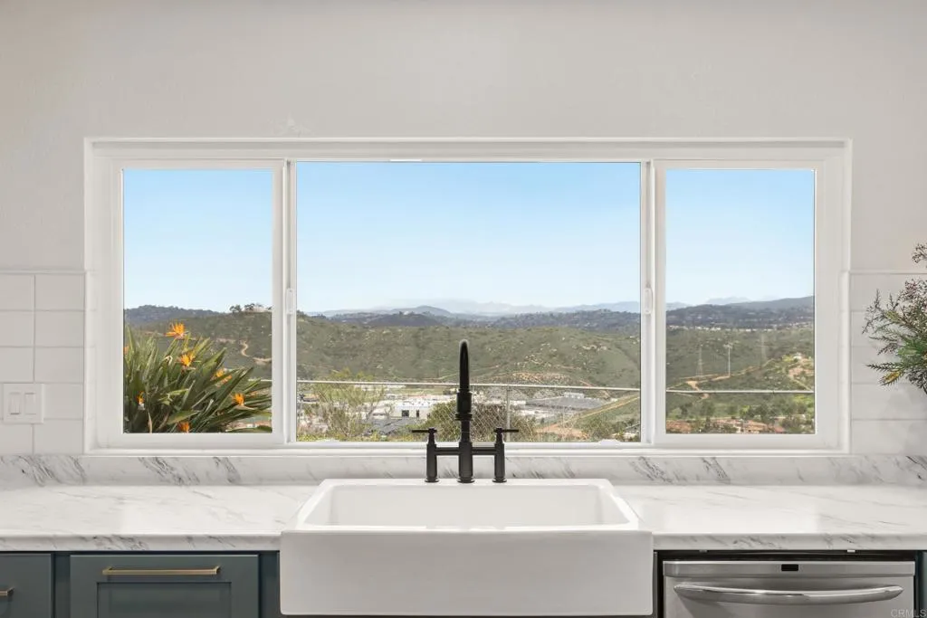 https://cdn.realtyfeed.com/cdn/127/306630066/9f901ac27a3d7953237c97f6ec1244c3.webp