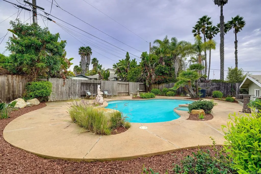 https://cdn.realtyfeed.com/cdn/127/306630075/317904cab2ba6010c5d1b7fa424173a4.webp