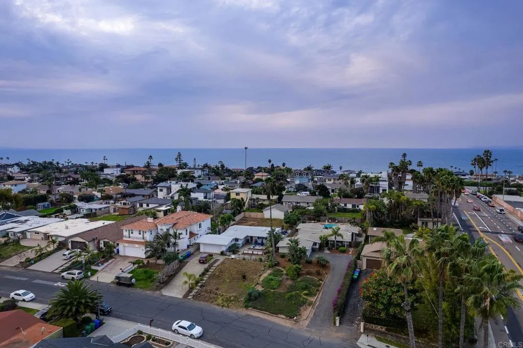 https://cdn.realtyfeed.com/cdn/127/306630075/69c5d2049dc9fe0aea8c305dd0c7cd25.webp