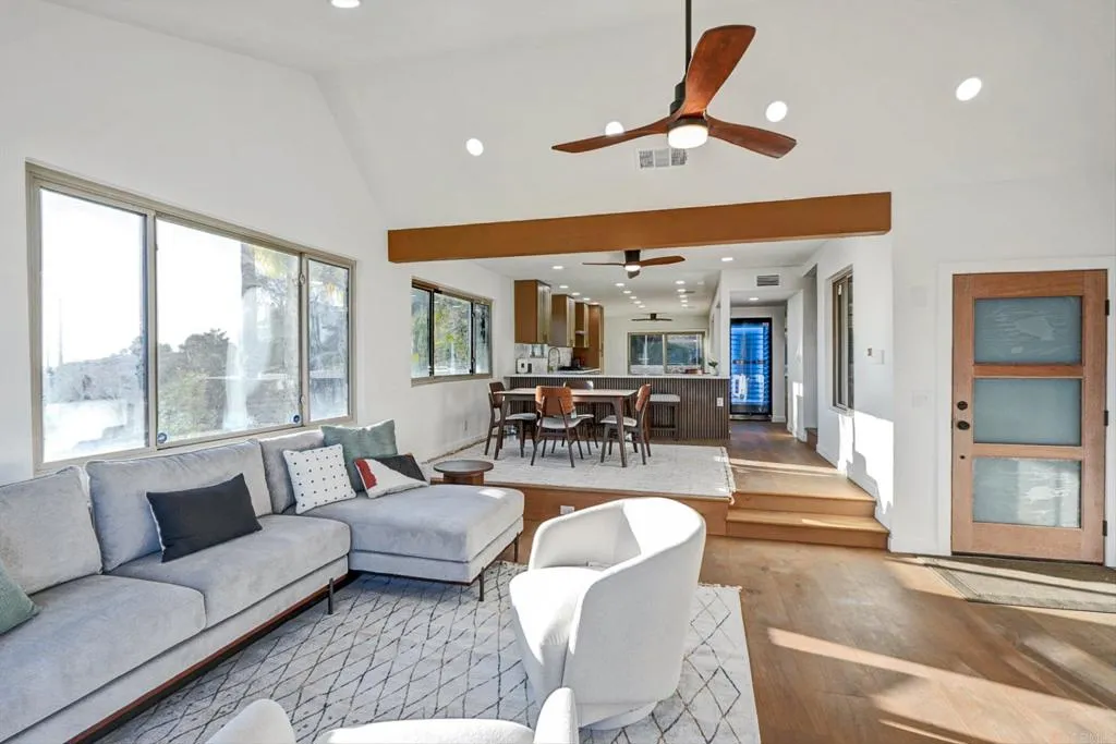 https://cdn.realtyfeed.com/cdn/127/306630086/be926bc5b849b2461f4f0d2dfe893380.webp