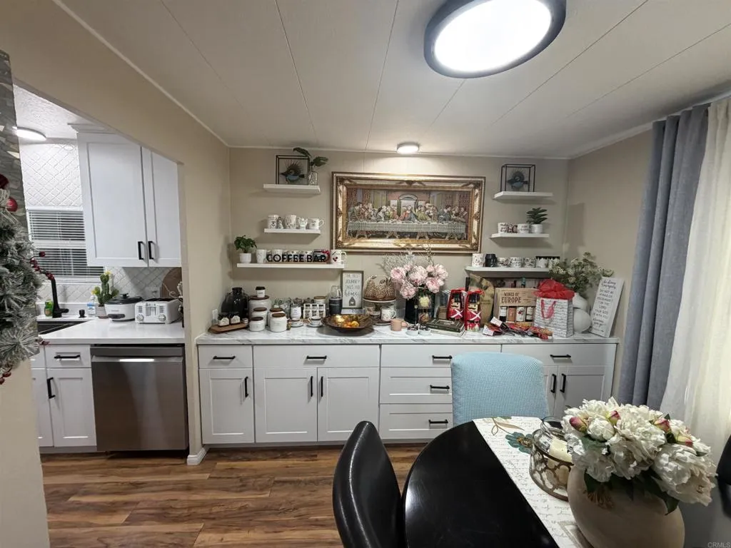 https://cdn.realtyfeed.com/cdn/127/306630094/6371c4686637dc563cbeecd4225ce7a3.webp