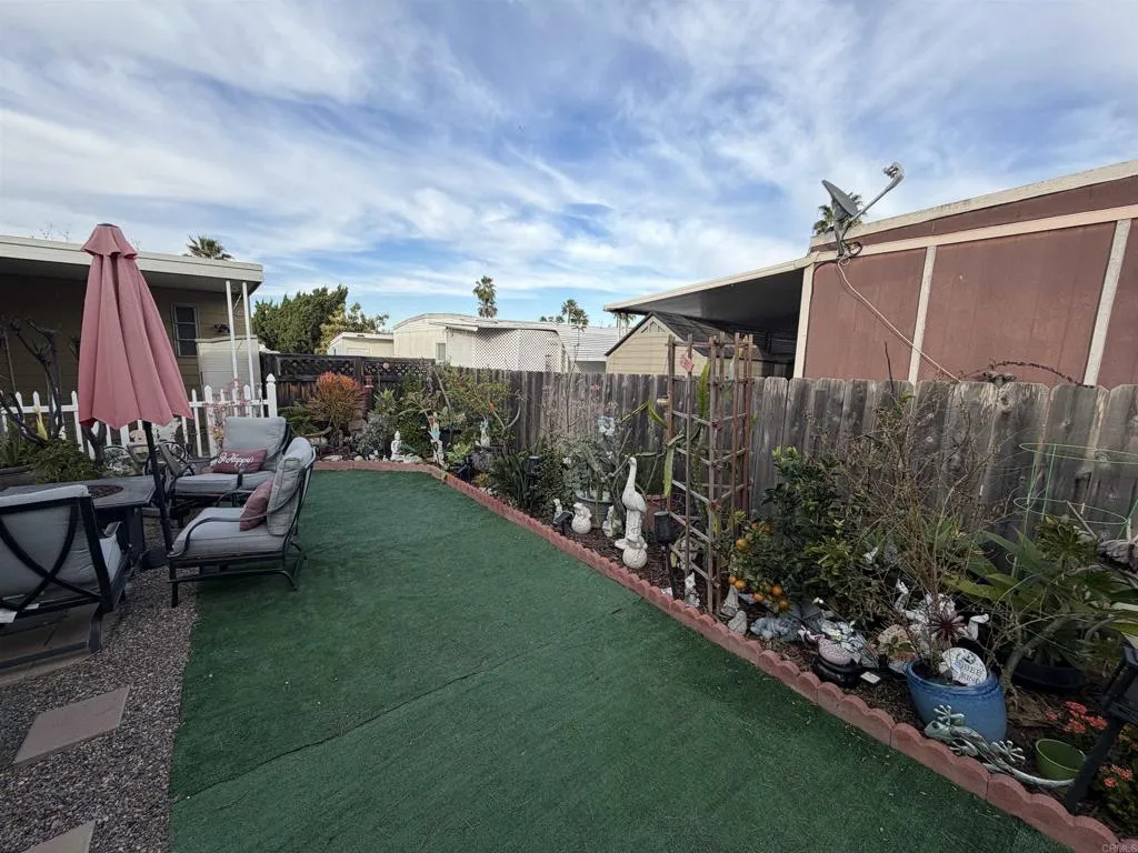 https://cdn.realtyfeed.com/cdn/127/306630094/c1d748ac3bbeb3cfdd7fc5afd43026ed.webp