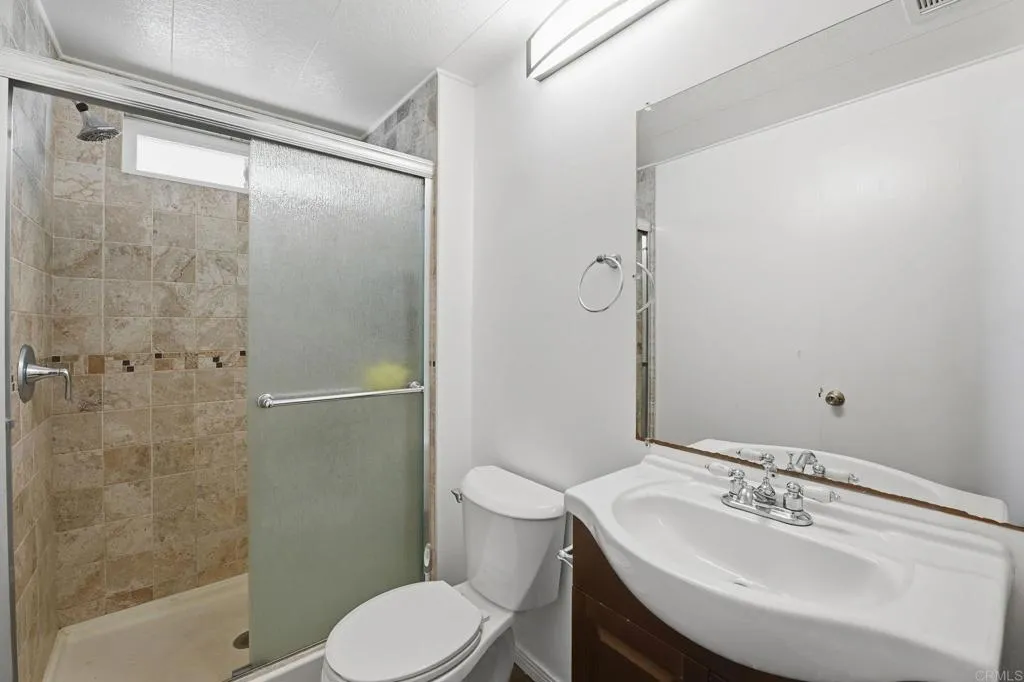 https://cdn.realtyfeed.com/cdn/127/306630138/edb3782c06b6e27e88c9c139359b81ca.webp