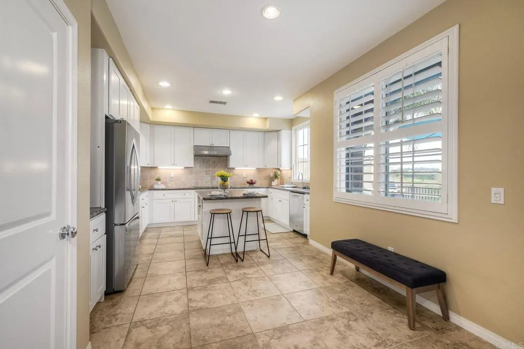 https://cdn.realtyfeed.com/cdn/127/306630141/1de8888c56958cca945964b6c4be1f5d.webp