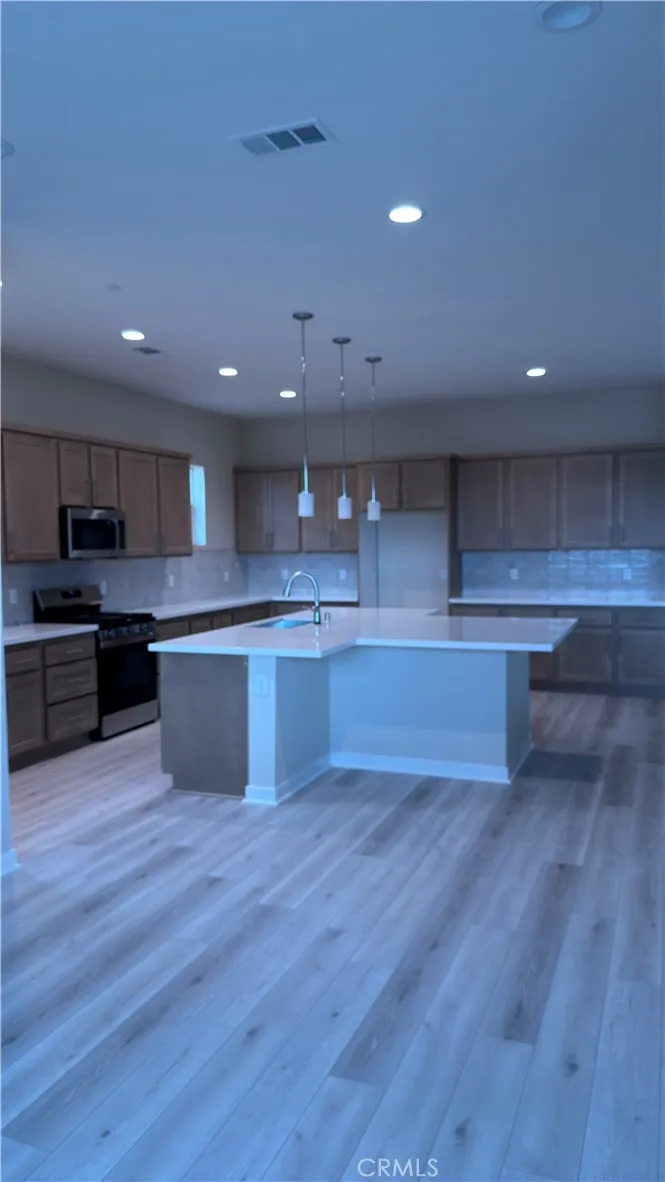 6438 Castle Crags Avenue, Hesperia, CA 92345 - Photo 4 of 15, Hesperia, CA