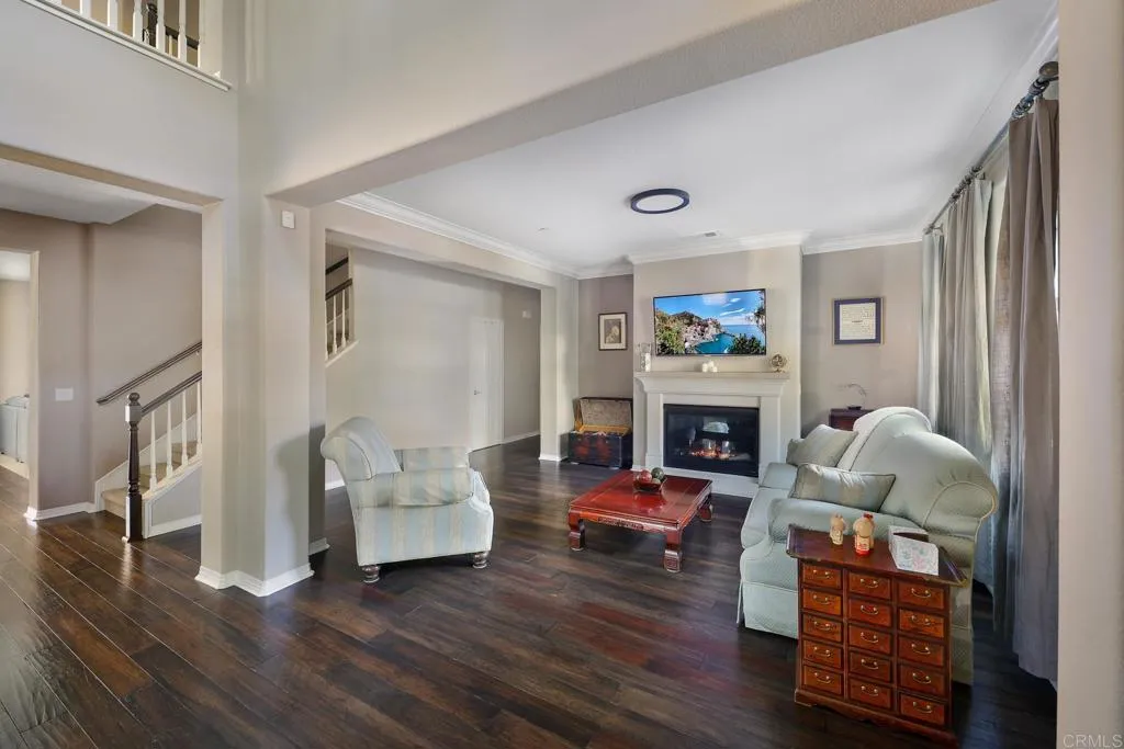 https://cdn.realtyfeed.com/cdn/127/306630204/30631f7a40cb9d6673d264947f32a966.webp
