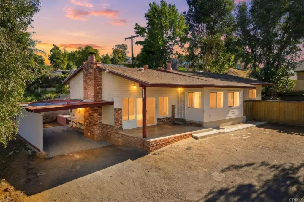 12307 Lemon Crest Drive, Lakeside, CA 92040