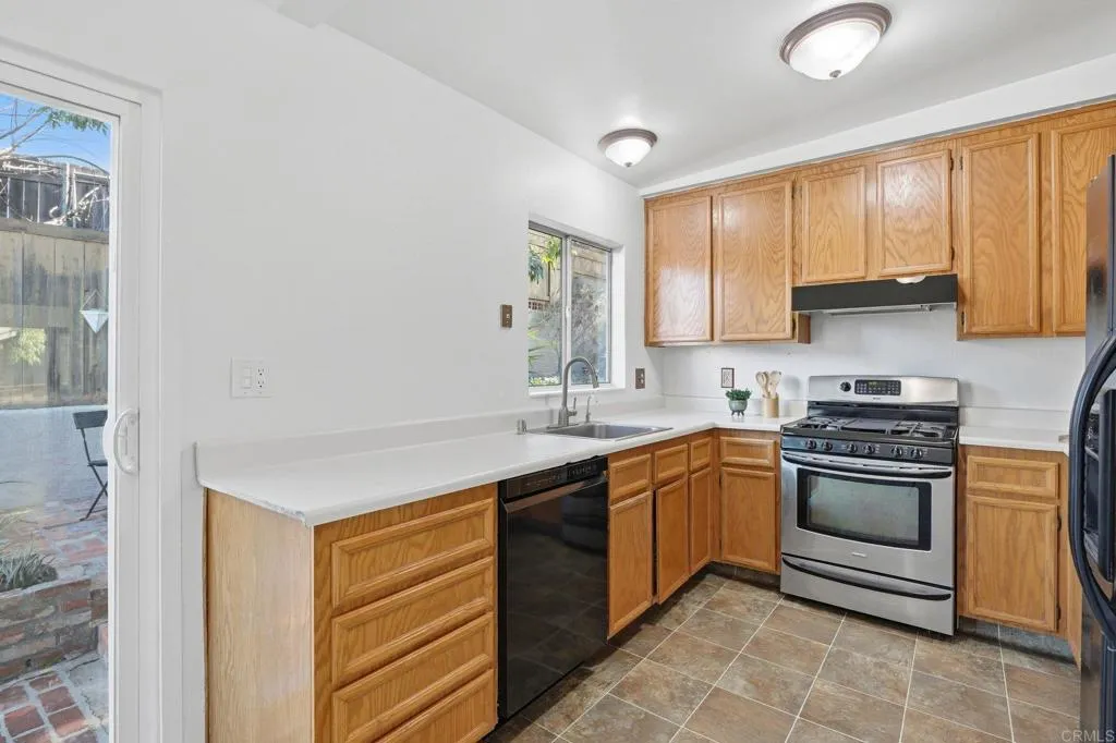 https://cdn.realtyfeed.com/cdn/127/306630212/fc7ec018d50de6fe6e742bd218629921.webp