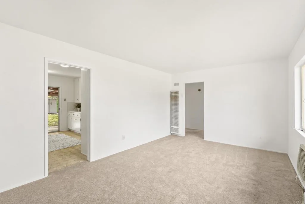 https://cdn.realtyfeed.com/cdn/127/306630226/af75f9c5cb44528005c362d0d9414ac7.webp