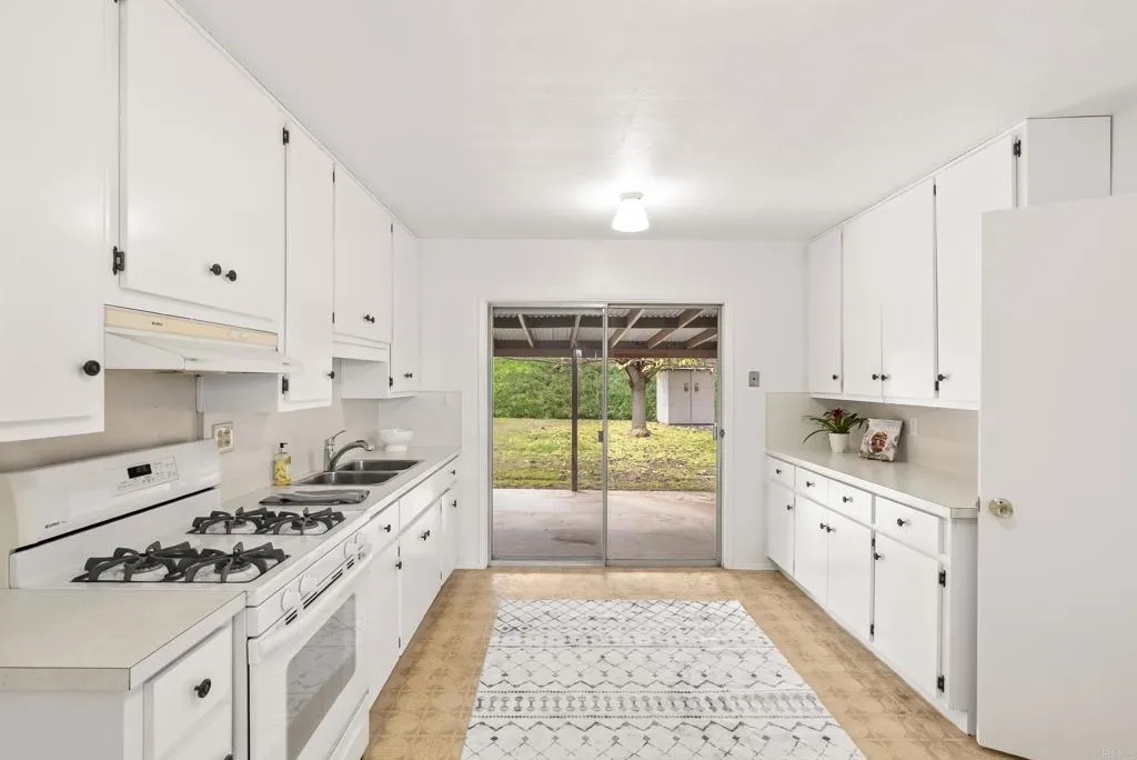 https://cdn.realtyfeed.com/cdn/127/306630226/e58b65864c8c9ece21f8f35178184935.webp