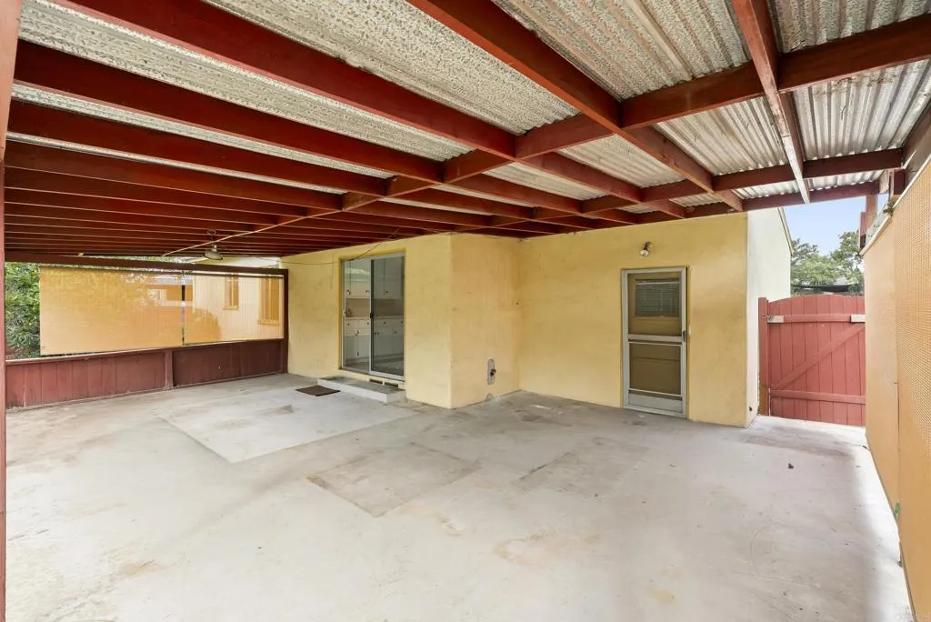 https://cdn.realtyfeed.com/cdn/127/306630226/ec57ad7280034f99b9573afba4669082.webp