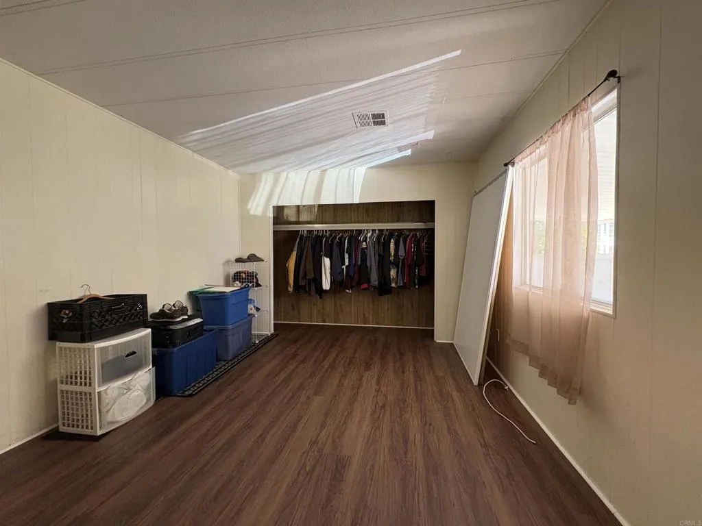 https://cdn.realtyfeed.com/cdn/127/306630274/05907a03c9a293366d39e4916120c7c6.webp