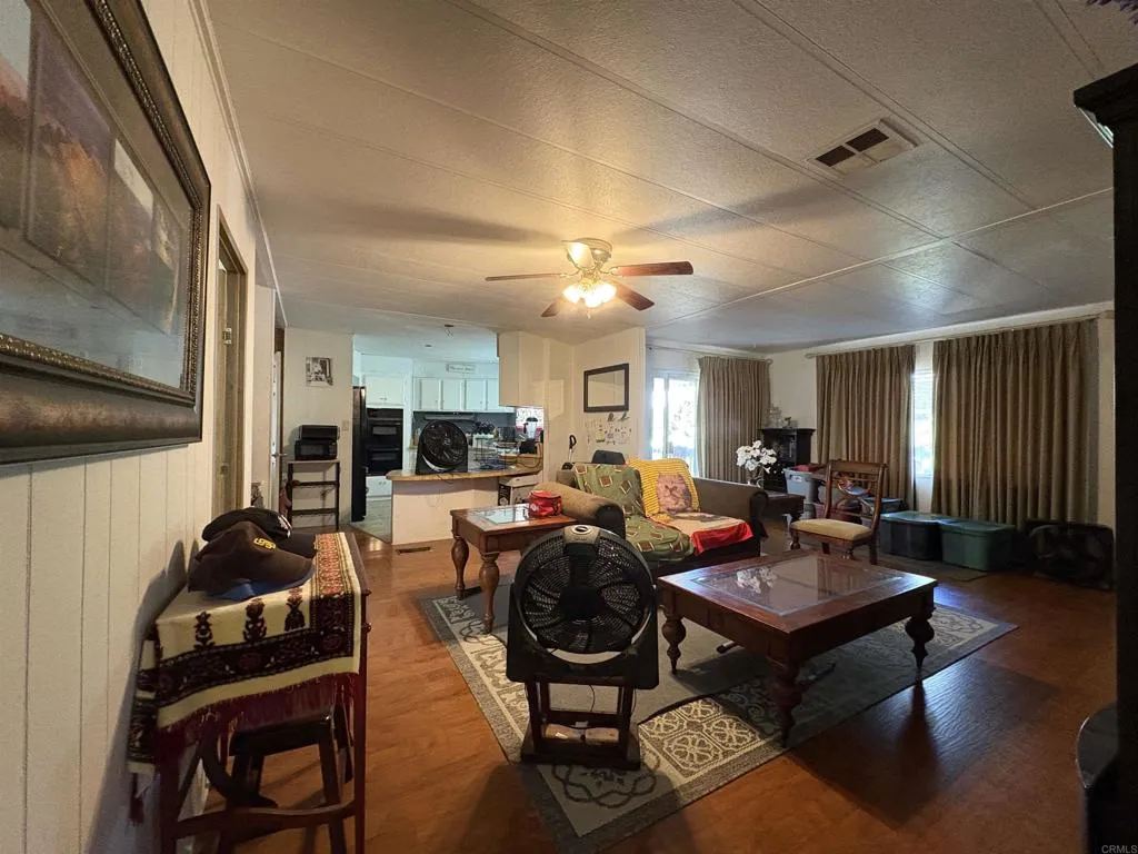 https://cdn.realtyfeed.com/cdn/127/306630274/b0585e84a313e225f473858369f8f675.webp