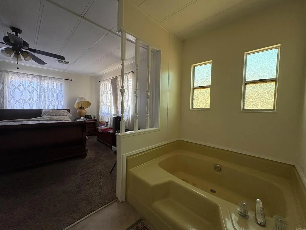 https://cdn.realtyfeed.com/cdn/127/306630274/c655b16b62d65bafdf0ac0c1823c4c03.webp