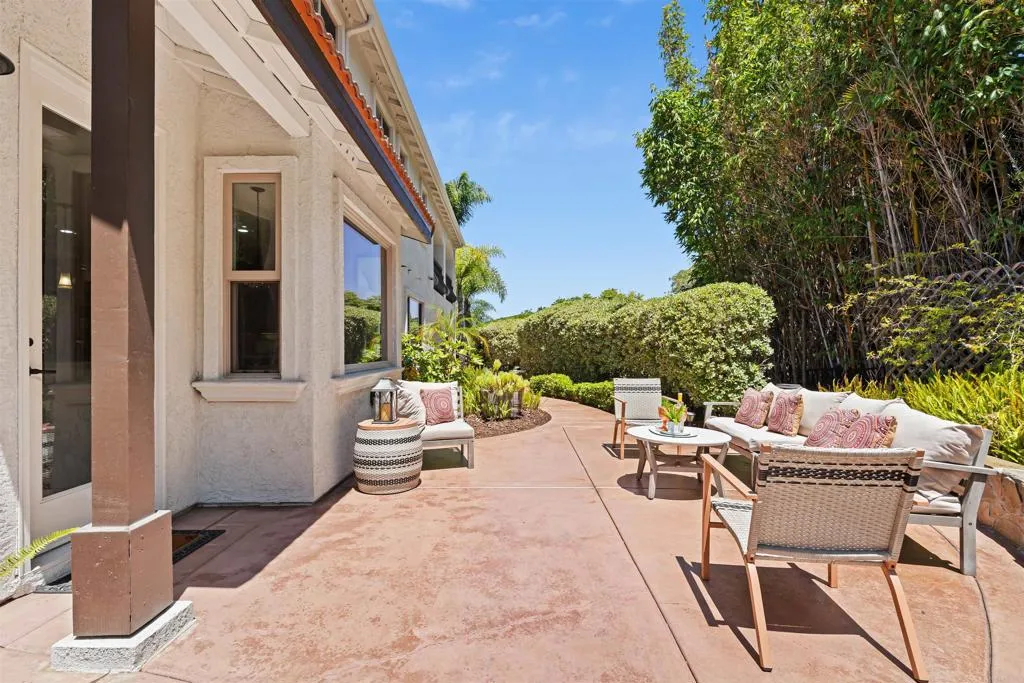 https://cdn.realtyfeed.com/cdn/127/306630276/2910233f7f911324f35771460c9ea73f.webp