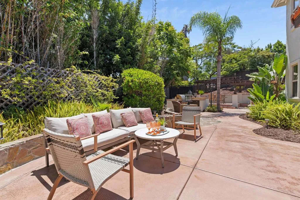 https://cdn.realtyfeed.com/cdn/127/306630276/c70e658f596003044d27f735a2c9f08c.webp