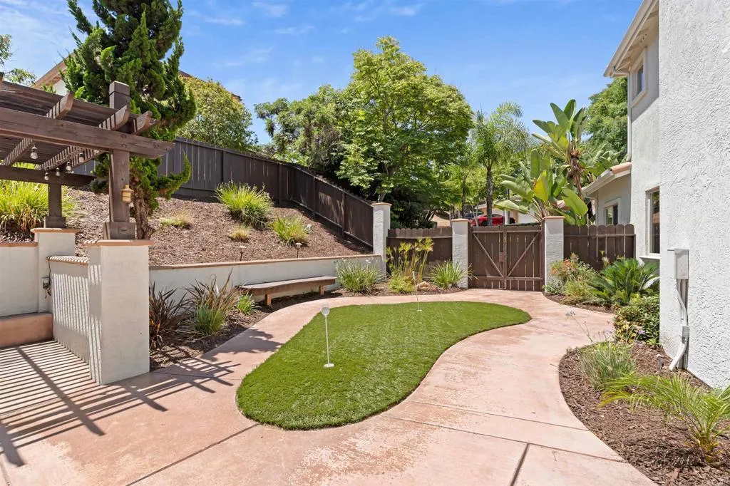 https://cdn.realtyfeed.com/cdn/127/306630276/efc39233956b3b757add0b41cae420c2.webp