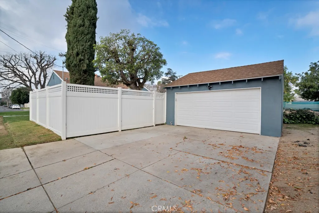 7002 Forbes Street, Lake Balboa, CA 91406 - Photo 2 of 24, Lake Balboa, CA