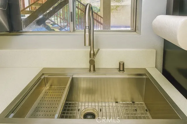 https://cdn.realtyfeed.com/cdn/127/306630365/90bf677802ff9e24f00276dbdacb104b.webp