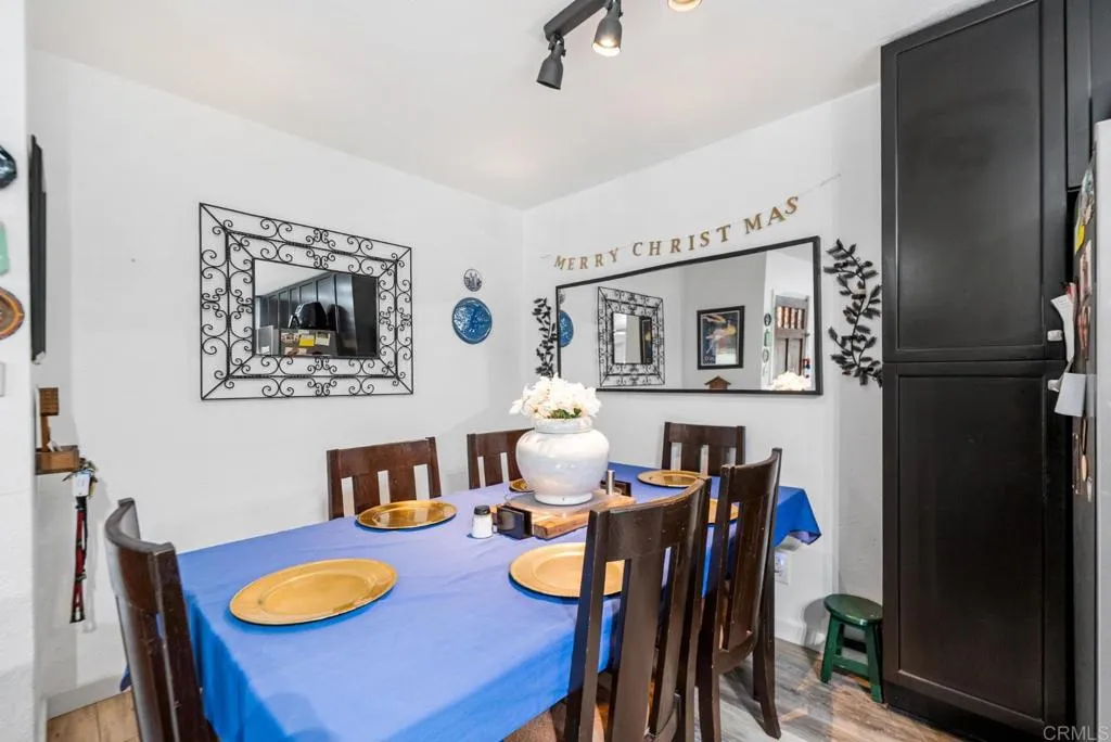 https://cdn.realtyfeed.com/cdn/127/306630371/70583d9ce54db155e228d17f9a176ba7.webp