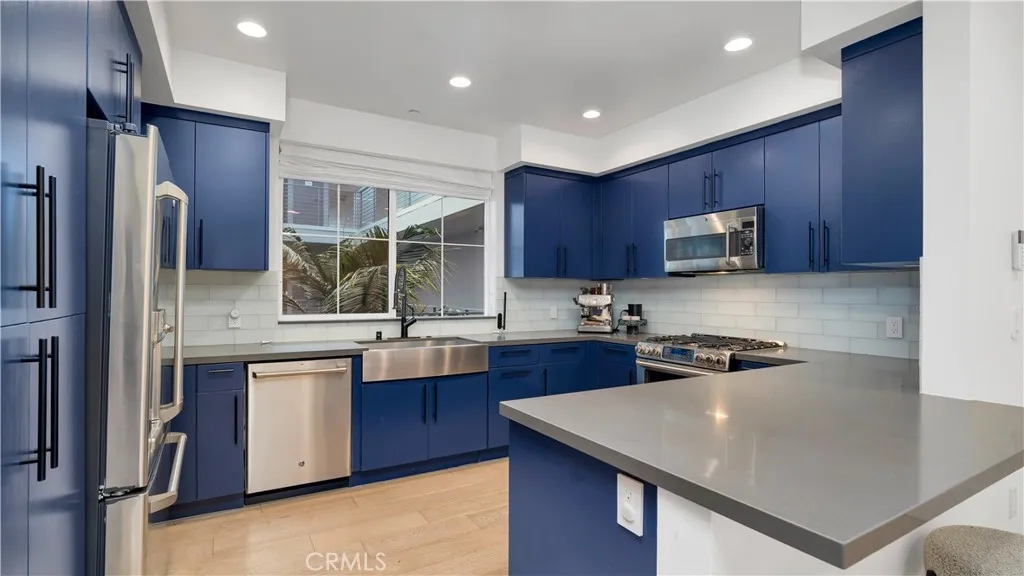 4240 Laurel Canyon Boulevard Unit 306, Studio City, CA 91604 - Photo 3 of 28, Studio City, CA