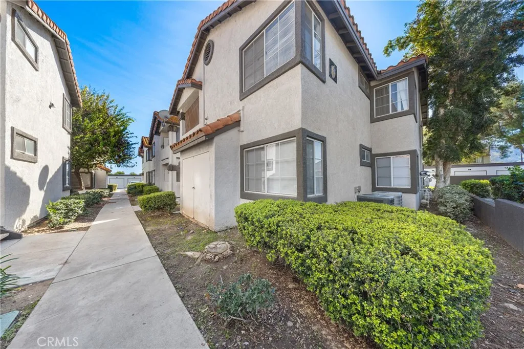 16377 Lakeshore Unit 6k, Lake Elsinore, CA 92530 - Photo 2 of 31, Lake Elsinore, CA